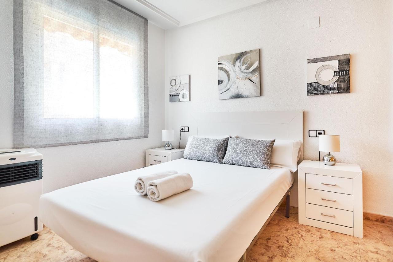 Espanhouse David 2 Bedroom Apartment Torrevieja With Pool Exteriér fotografie