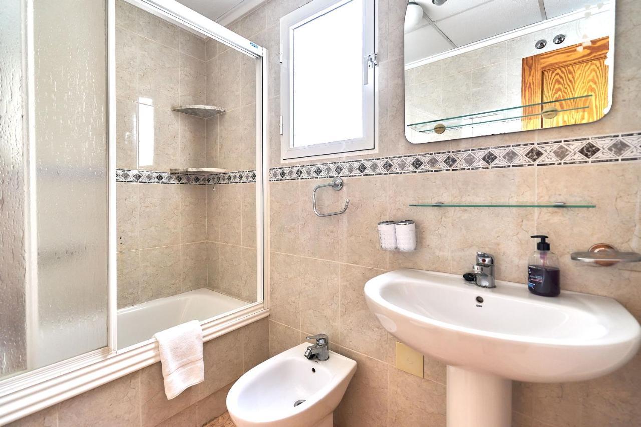 Espanhouse David 2 Bedroom Apartment Torrevieja With Pool Exteriér fotografie